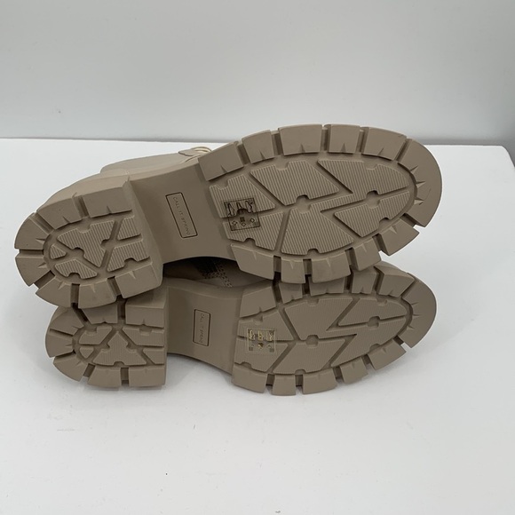 Call It Spring ROBYNN STRETCH PLATFORM LUG BOOT Size 11 - Picture 6 of 6